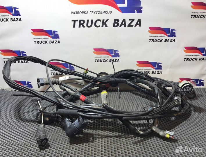 1784204 Проводка фар правая Daf XF105