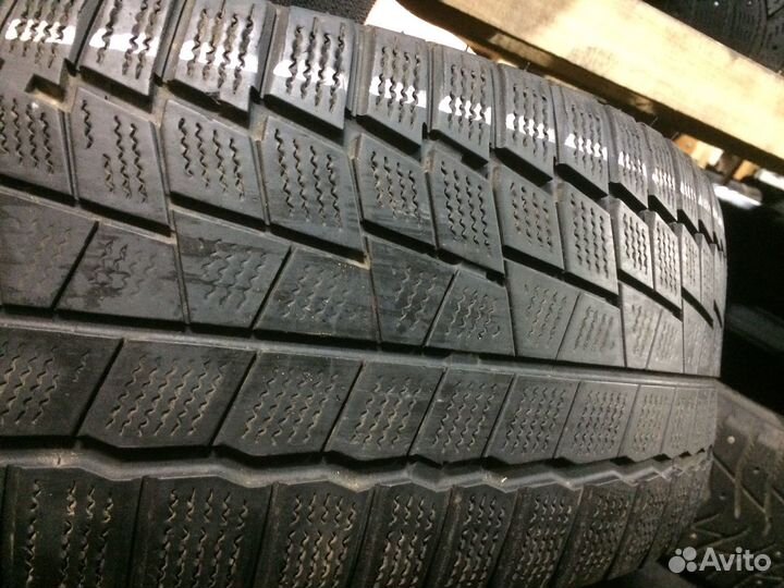 Maxxis ArcticTrekker NP3 215/60 R16