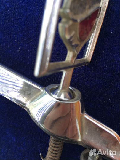 Олдсмобил значек