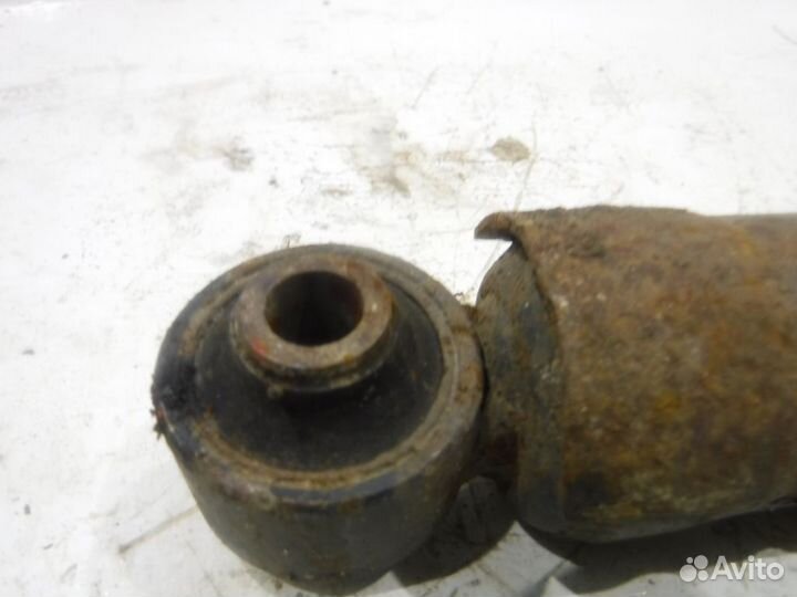 Амортизатор задний Тойота