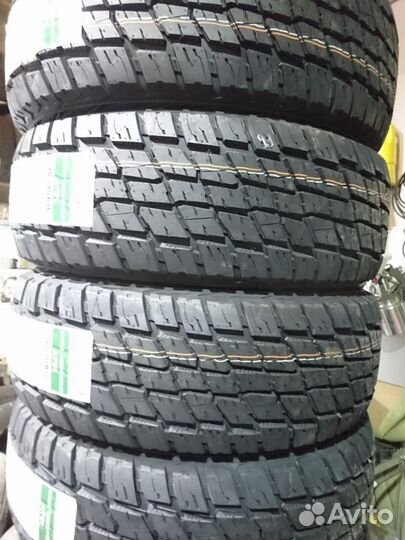 Kumho Road Venture AT61 205/75 R15 97S
