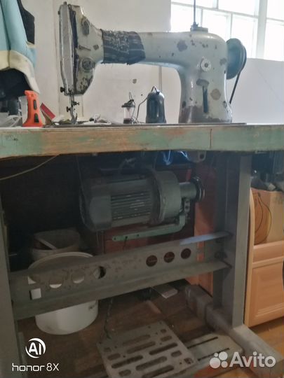 Швейная промышленная машинка 1022 класс