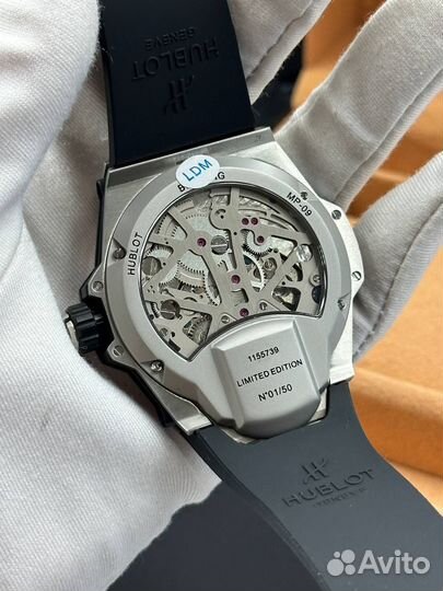 Часы наручные hublot