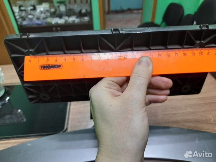 Подставка для телевизора LG 43UH65