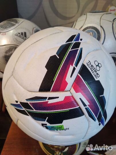 Футбольный мяч demix