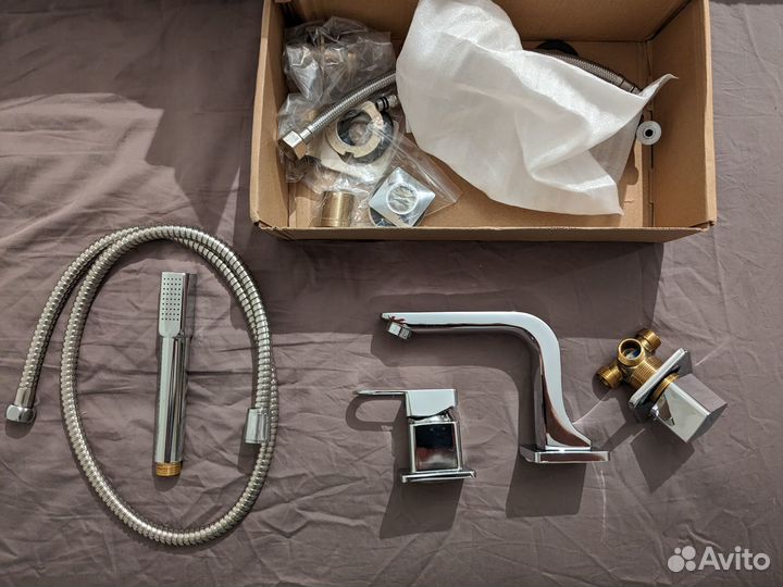 Смеситель на борт ванны