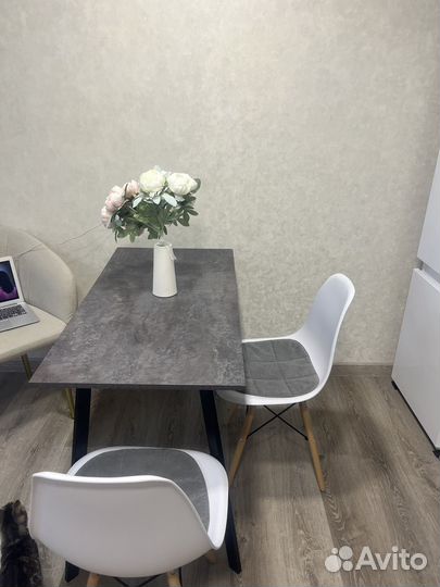 Кухонный стол