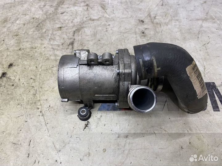 Водяная помпа Bmw n52b30 n52b25 bmw e60 E70 e90