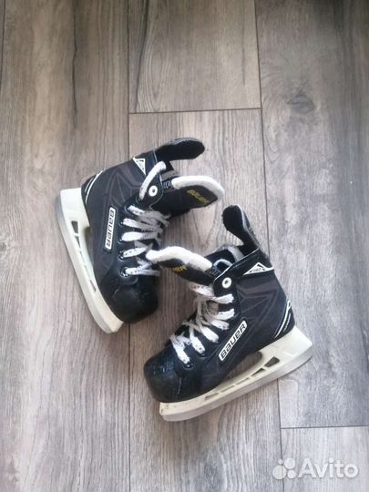 Хоккейные коньки bauer