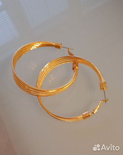 Крупные серьги, новые