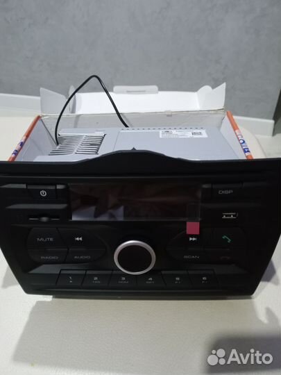 Штатная магнитола на LADA гранту