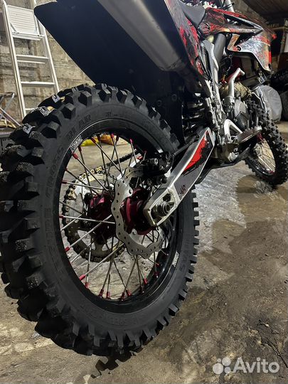 Zuum 300 nc buster