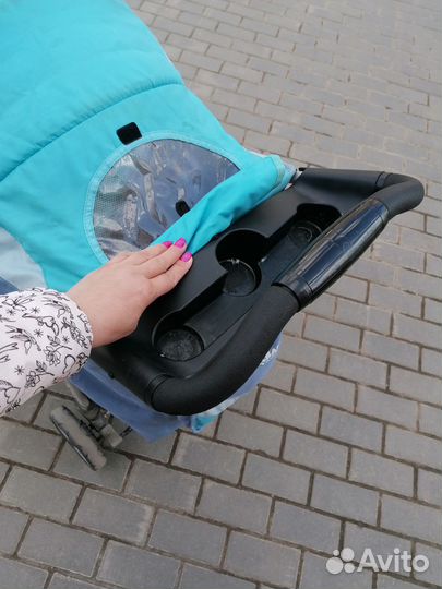 Прогулочная коляска детская складная