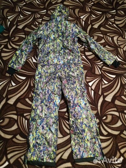 Женский горнолыжный комбинезон