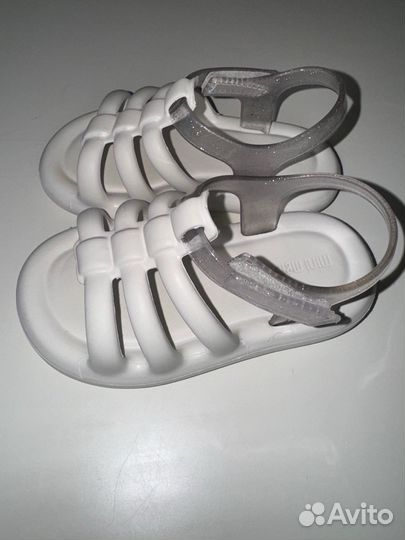 Сандали для девочки mini melissa