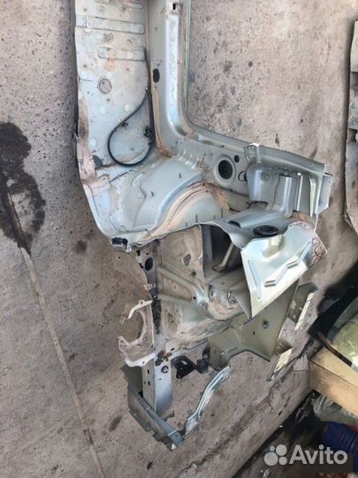 Лонжерон четверть с порогом передний левый Citroen