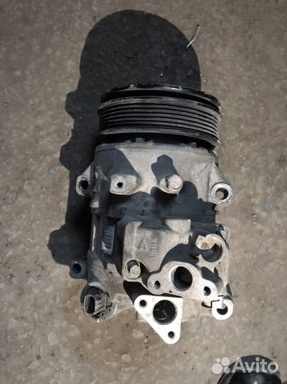 Компрессор кондиционера Camry 2.5 2013г