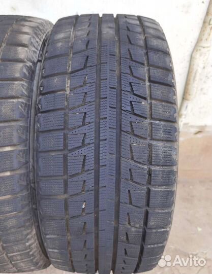 Bridgestone Blizzak Revo2 235/50 R18 98V