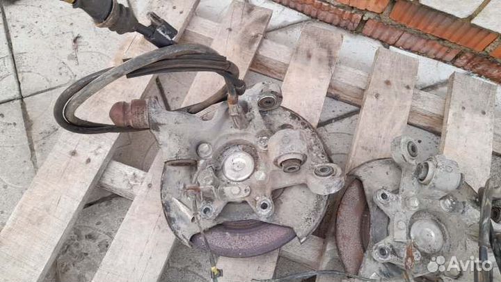 Кулак поворотный задний Volvo S80 1 TS 2.9 98-06