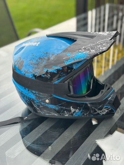 Кроссовый шлем