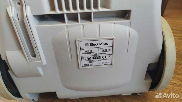 Пылесос Electrolux zeo5420 на запчасти