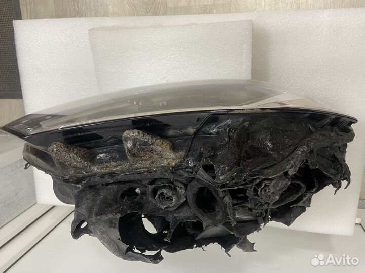 Фара левая volkswagen jetta 7