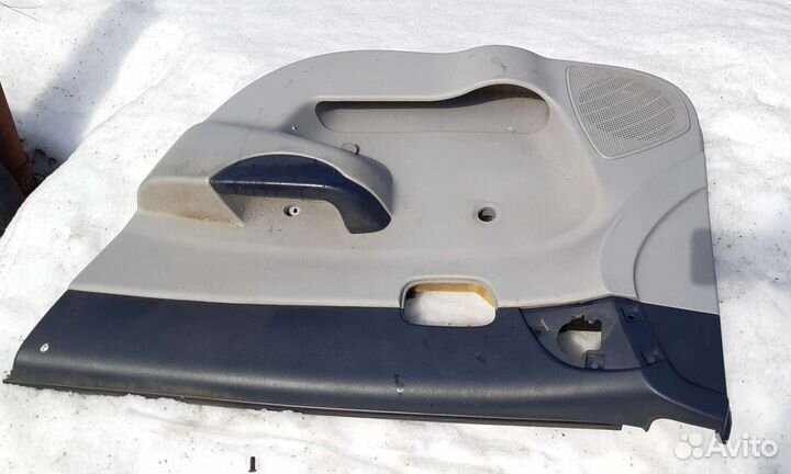 Дверная карта передняя правая Hyundai Verna