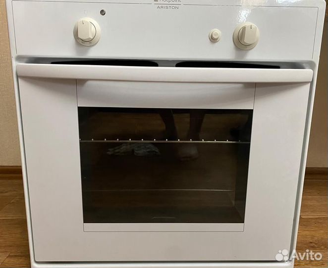 Духовой шкаф Hotpoint Ariston