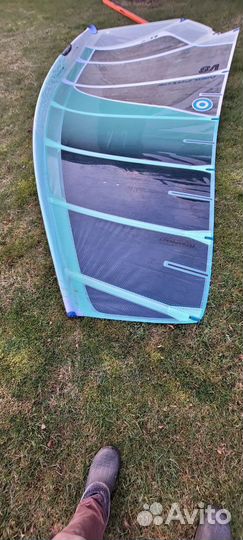 Парус с мачтой для виндсерфинга NP V8 9.4