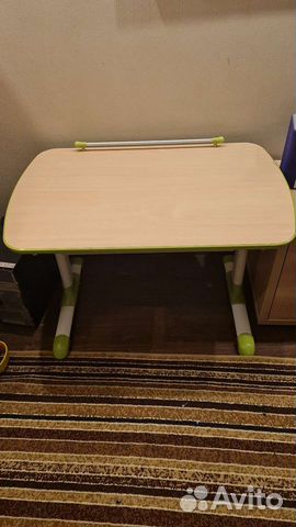 Детский письменный стол