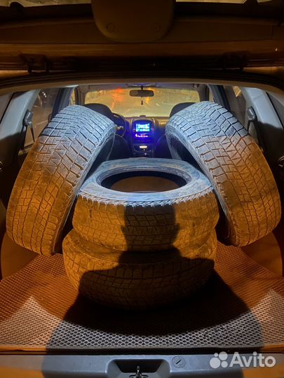 Bridgestone Blizzak DM-V1 225/70 R16 103R