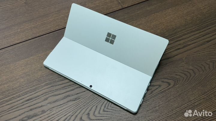 Microsoft surface pro 8 i5 8/512 Platinum