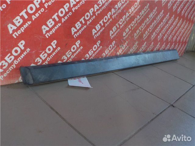 Молдинг двери передний левый LADA Vesta Sw Cross