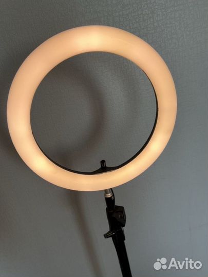 Кольцевая лампа
