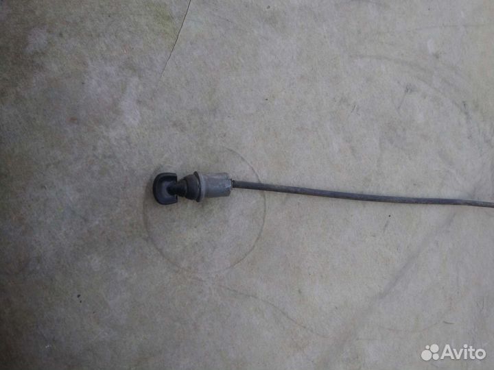 Тросик подсоса газа на микроавтобус Мерседес мв100