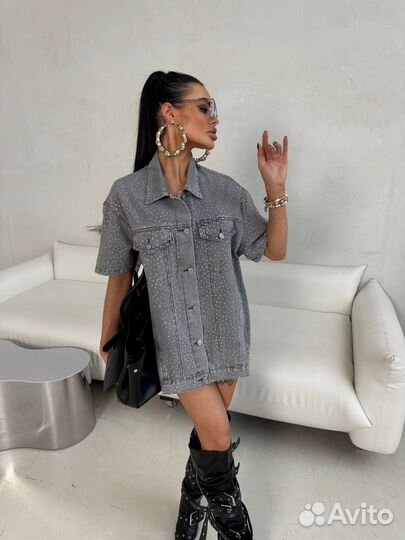 Женская Джинсовая рубашка усыпана стразами