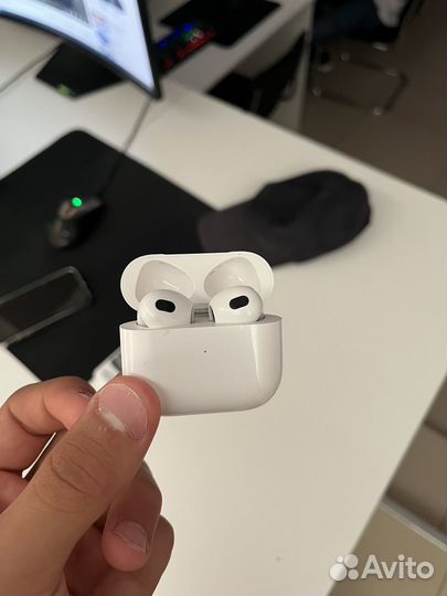 Беспроводные наушники