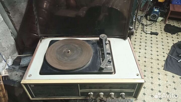 Проигрыватели пластинок Вега115 Серенада405Вега101
