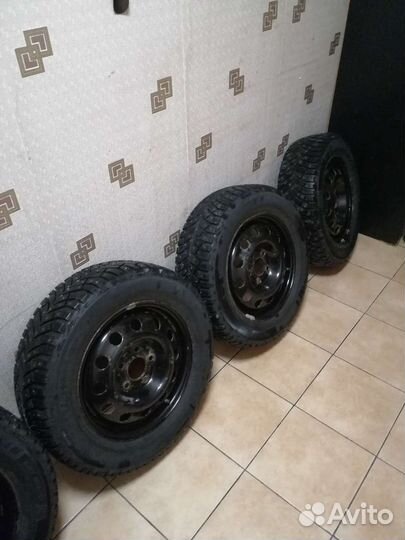 R15 Michelin X-Ice North 4 195/65, PCD 5x114.3 DIA 67.1