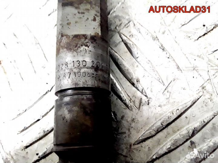 Форсунка дизельная VW Passat B5 1.9 AHU 028130201G