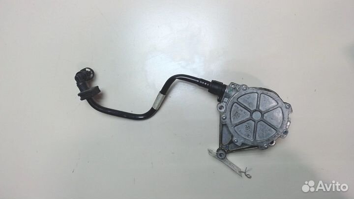 Насос вакуумный BMW 2 F22 2013, 2016