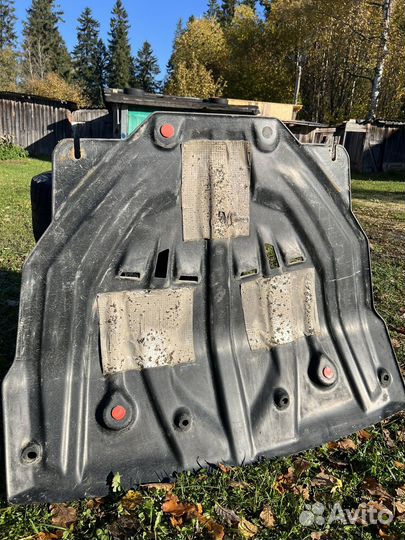 Защита картера Kia Sportage 3 карбоновая