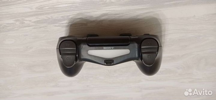 Джойстик Sony PS4