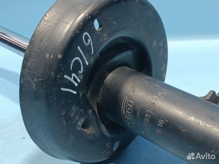 Амортизатор передний левый для Opel Vectra B