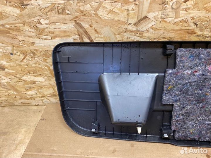 Накладка крышки багажника Volkswagen Polo cfna