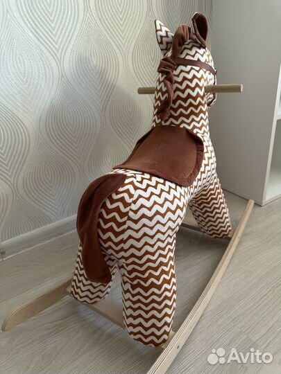 Лошадь качалка