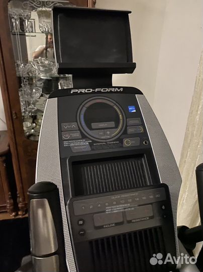 Эллиптический тренажер