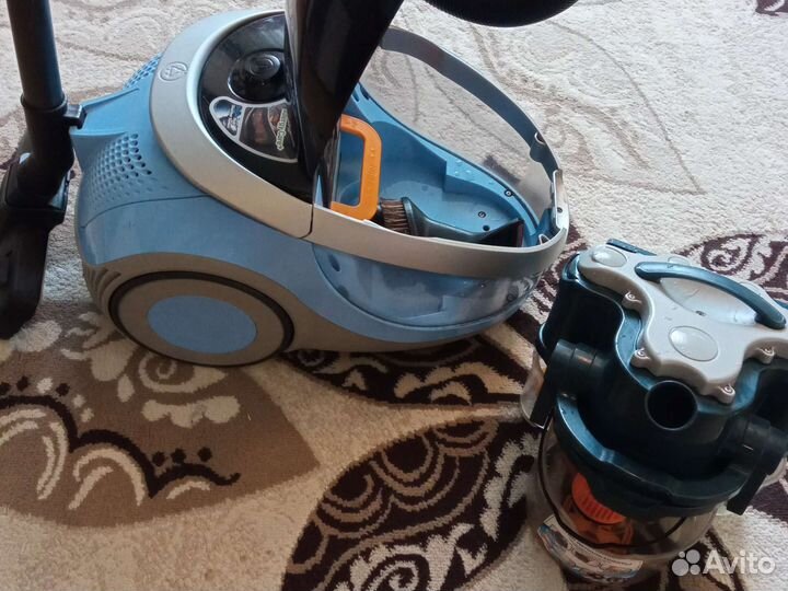 Пылесос Samsung SD9420 с аквафильтром