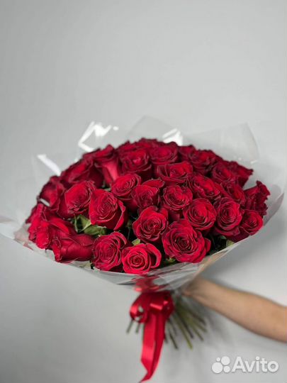 Букет красных роз с доставкой