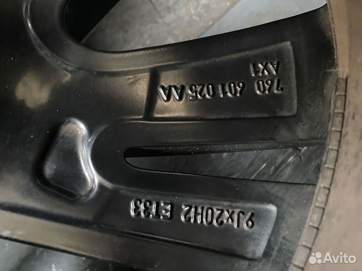 Оригинальные колеса на Volkswagen Touareg III R20